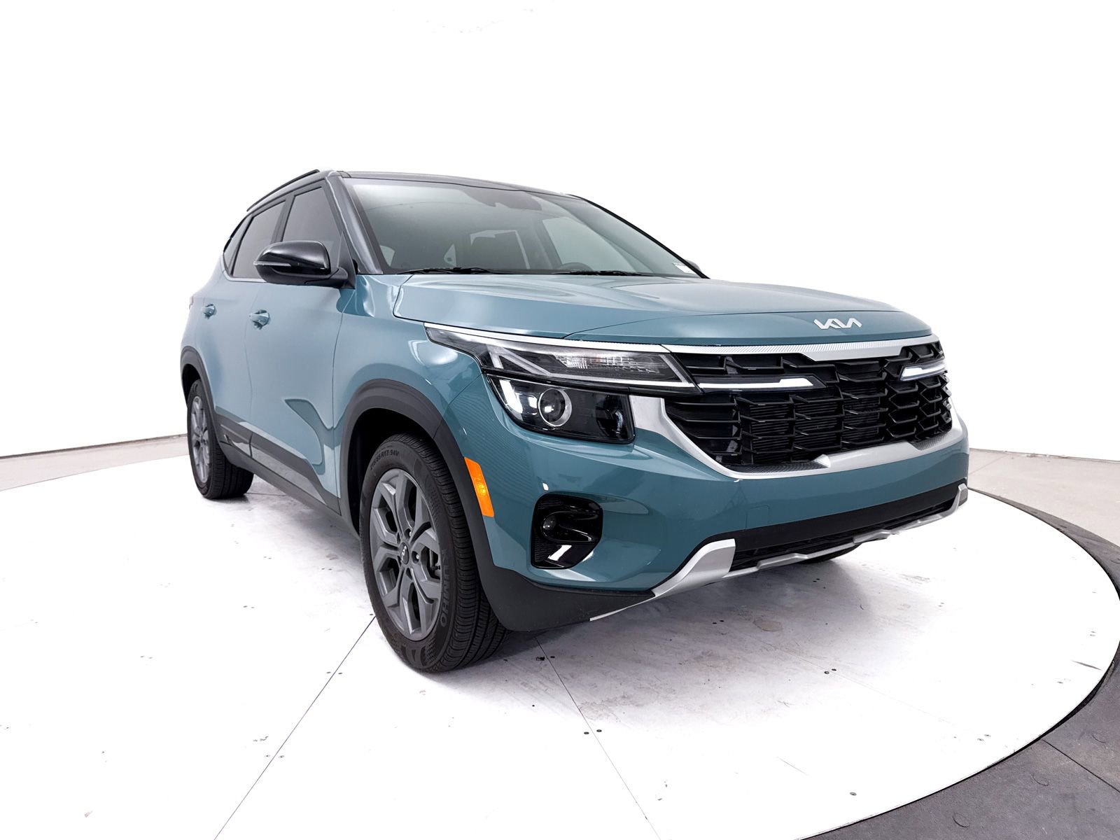 Certified 2024 Kia Seltos S FWD image 12