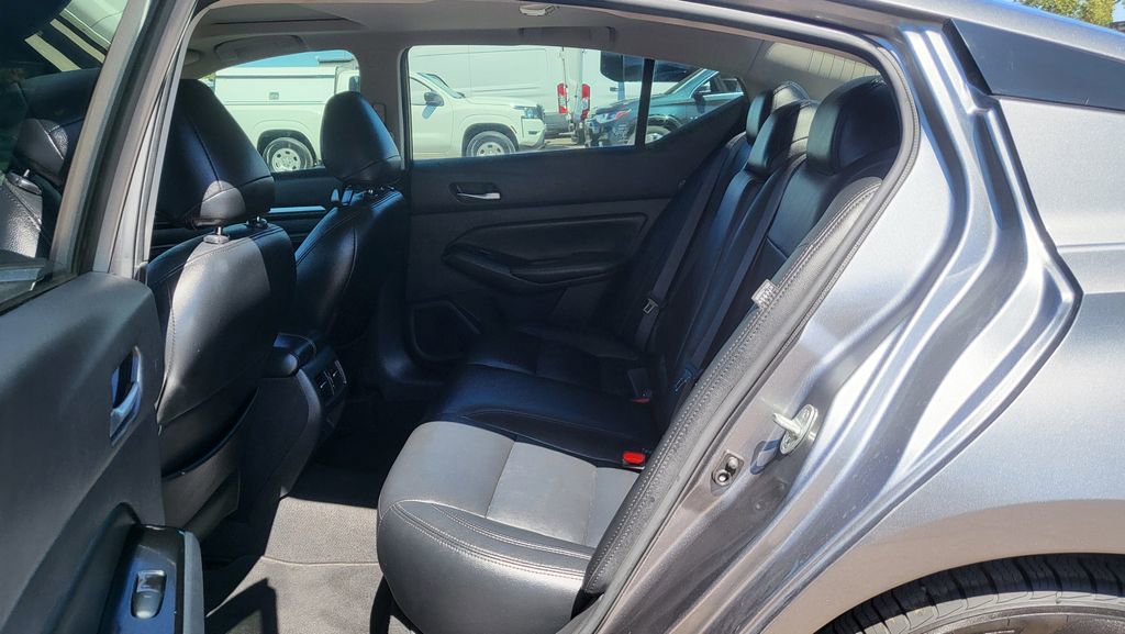 Used 2020 Nissan Altima 2.5 SV FWD image 22