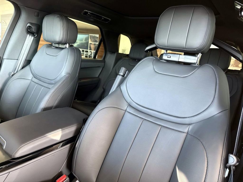 New 2025 Land Rover Range Rover Sport Dynamic SE image 21