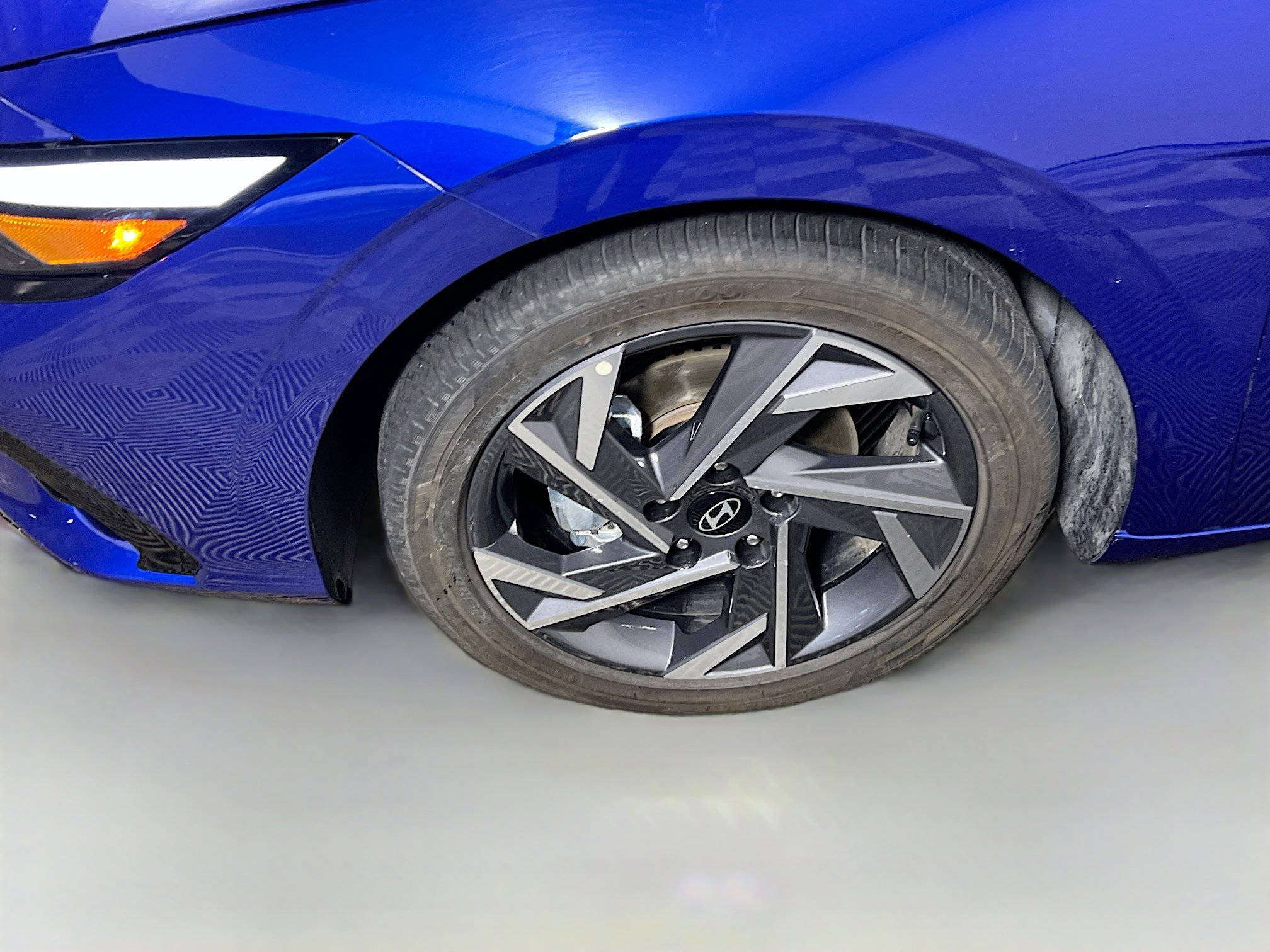 Used 2025 Hyundai Elantra SEL image 14