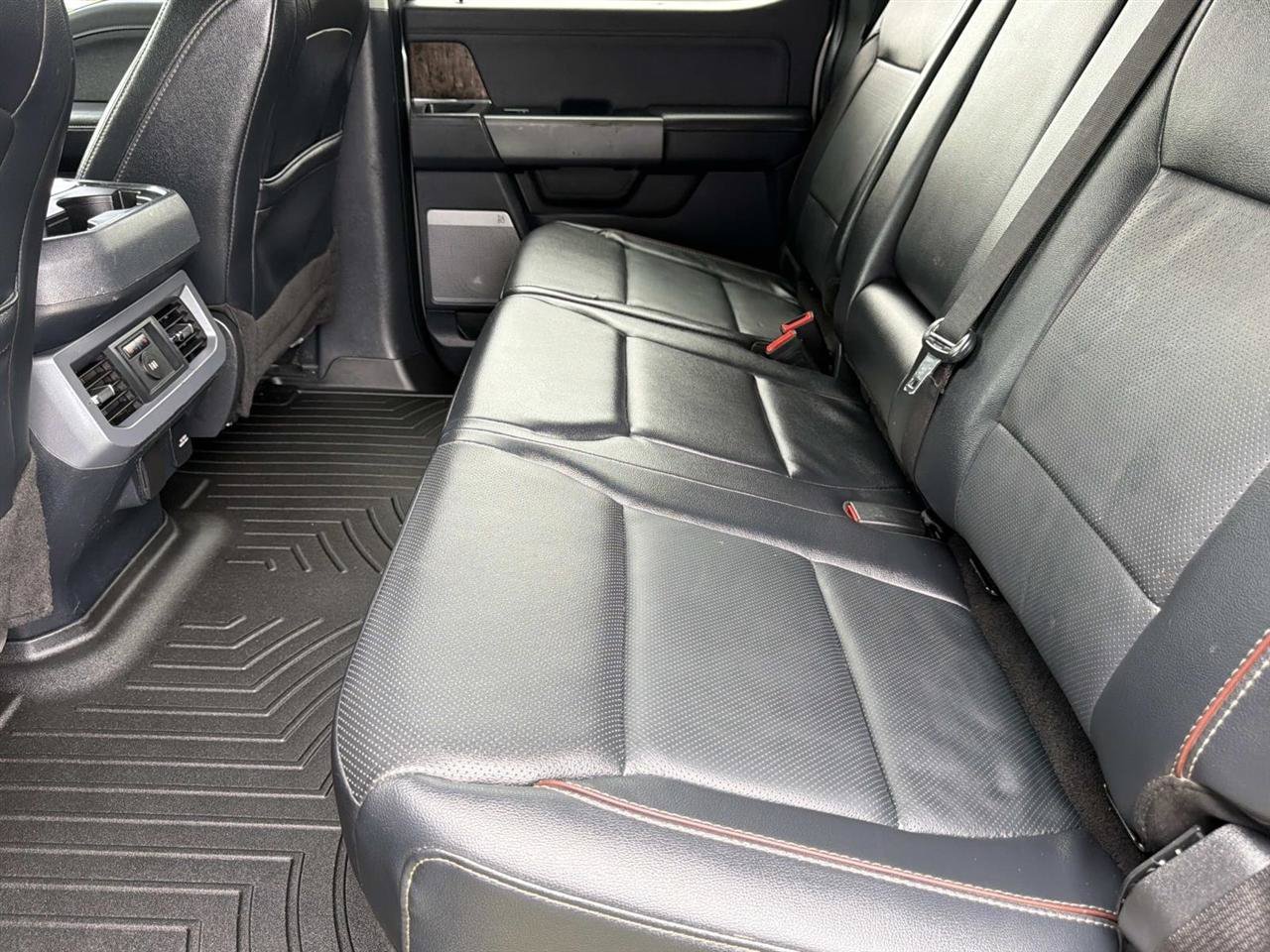 Used 2023 Ford F350 Lariat w/ Black Appearance Package AWD/4WD image 14