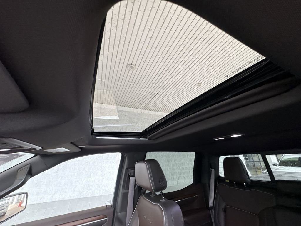 Certified 2025 GMC Sierra 1500 Denali w/ Denali Reserve Package image 19
