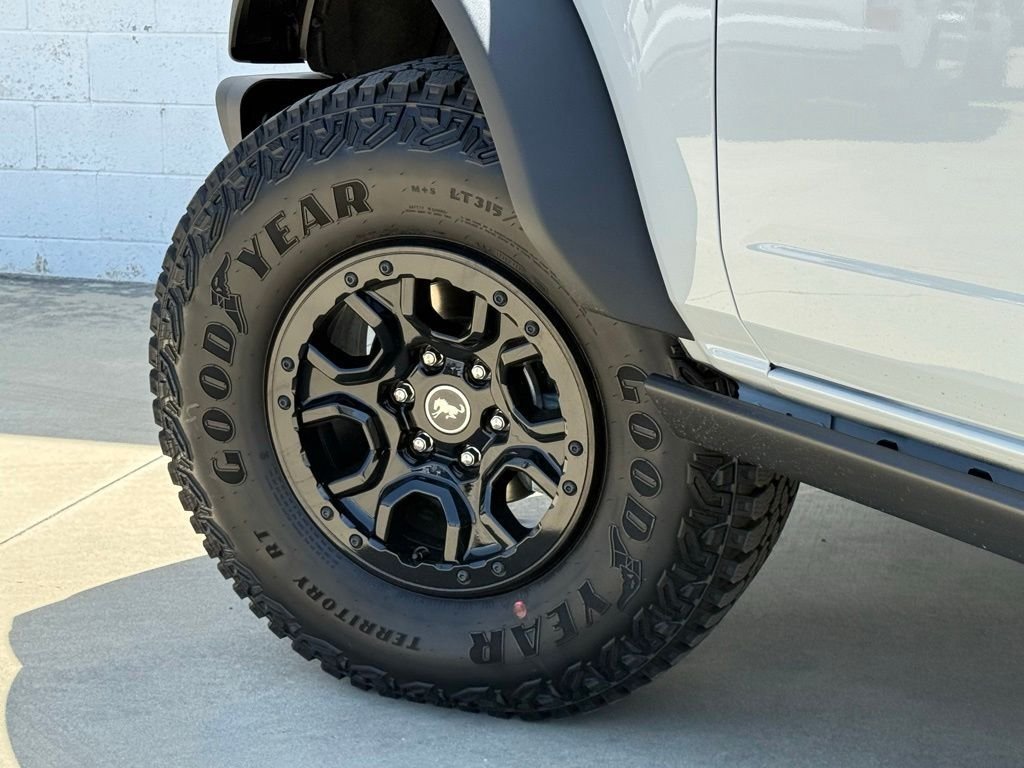 New 2026 Ford Bronco Badlands w/ Sasquatch Package AWD/4WD image 17