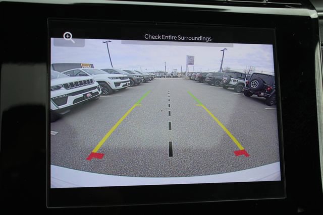 Used 2023 Jeep Grand Cherokee Altitude image 7