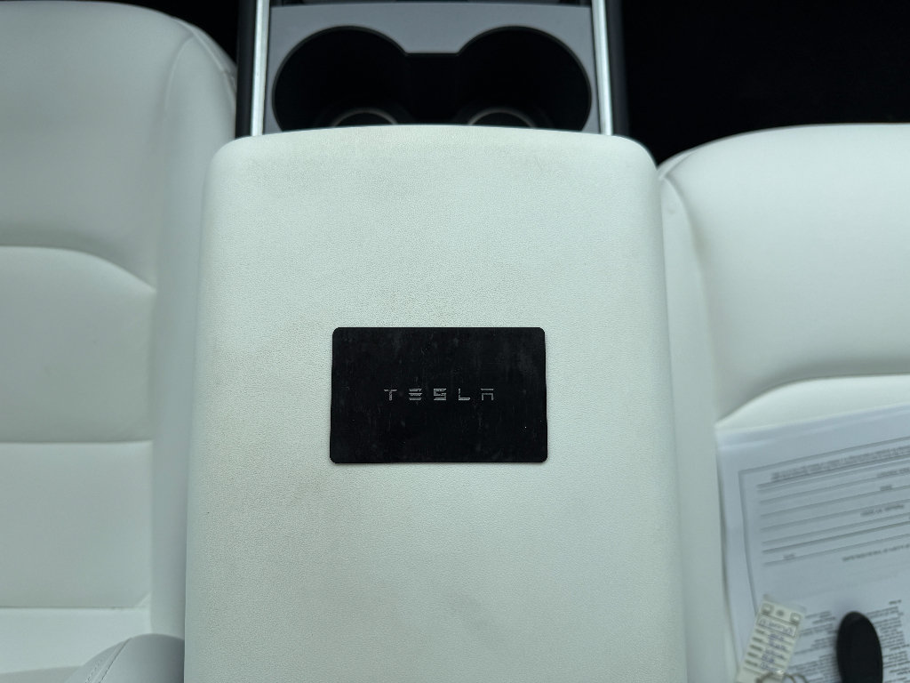 Used 2024 Tesla Model Y Long Range AWD/4WD image 26