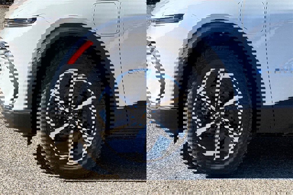 New 2026 Chevrolet Equinox EV LT image 25