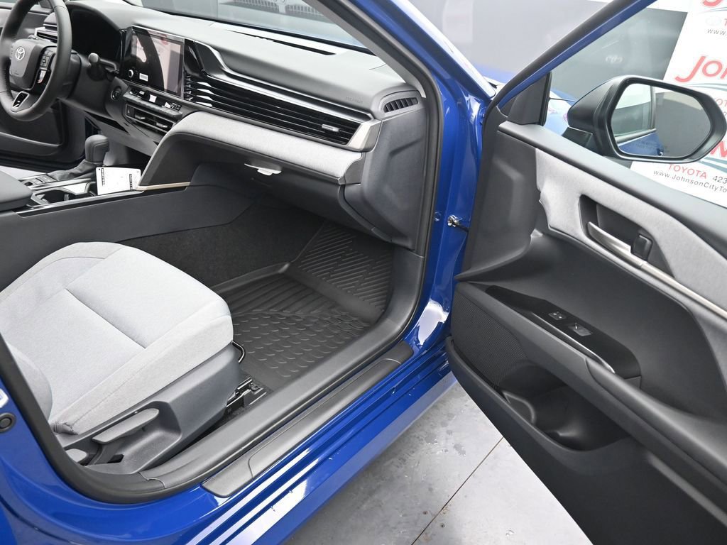 New 2026 Toyota Camry LE image 17
