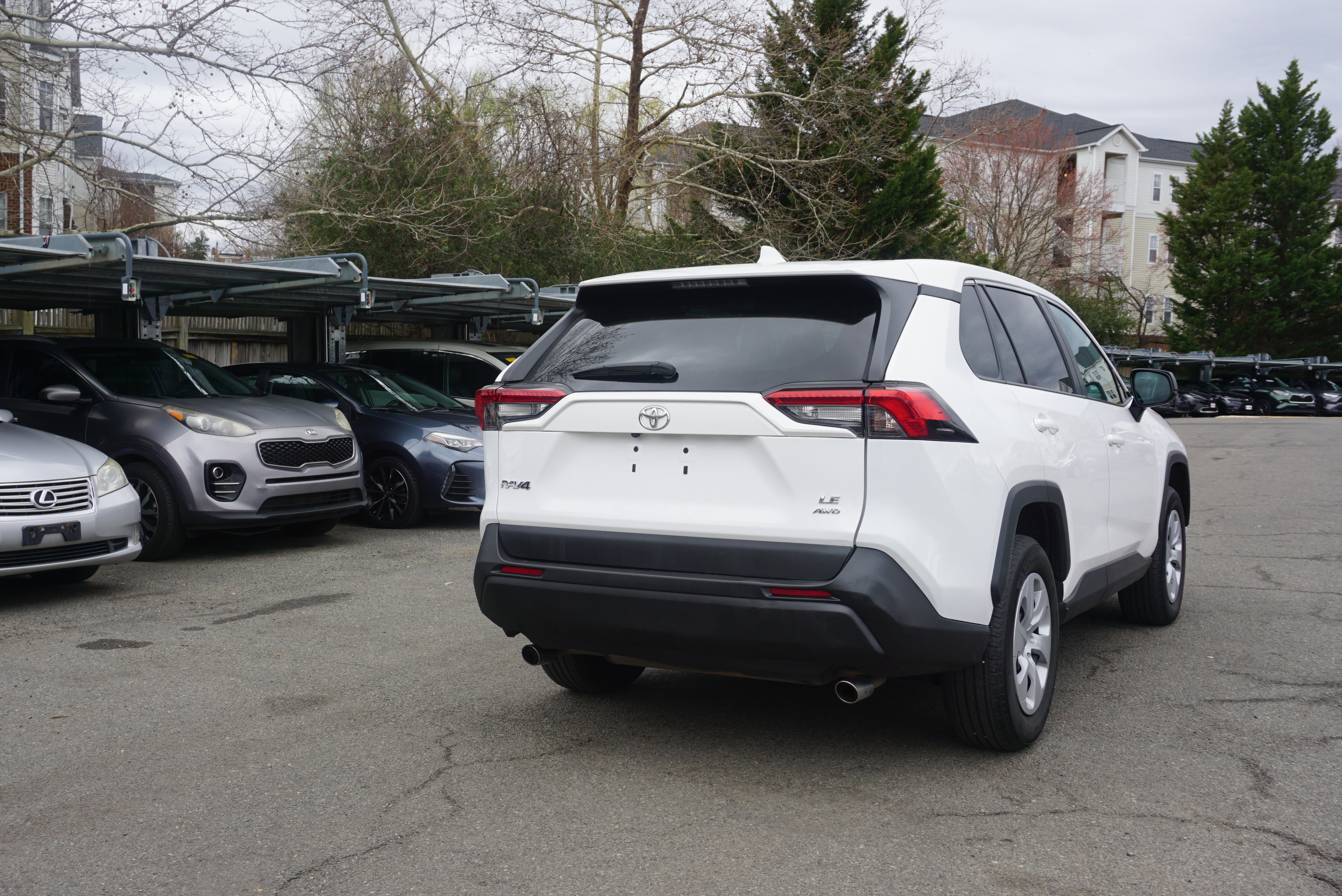Used 2024 Toyota RAV4 LE image 4