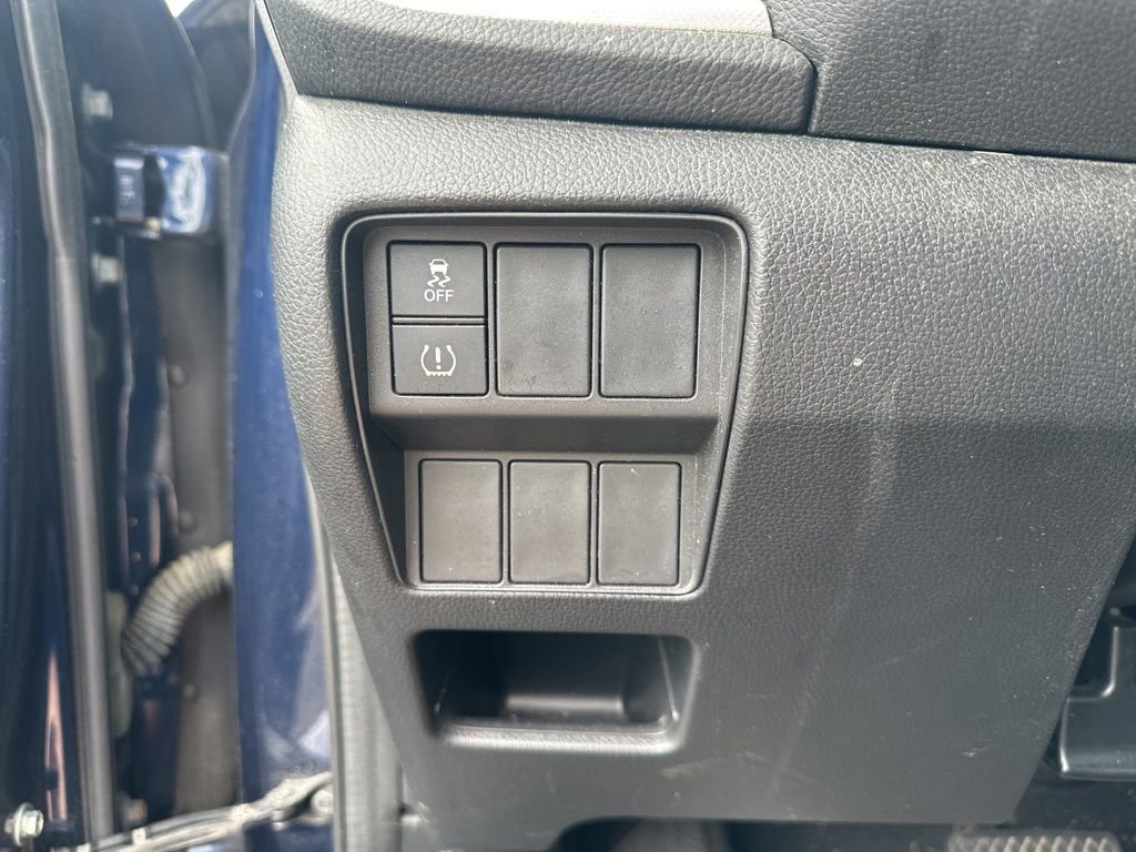 Used 2017 Honda CR-V LX image 17