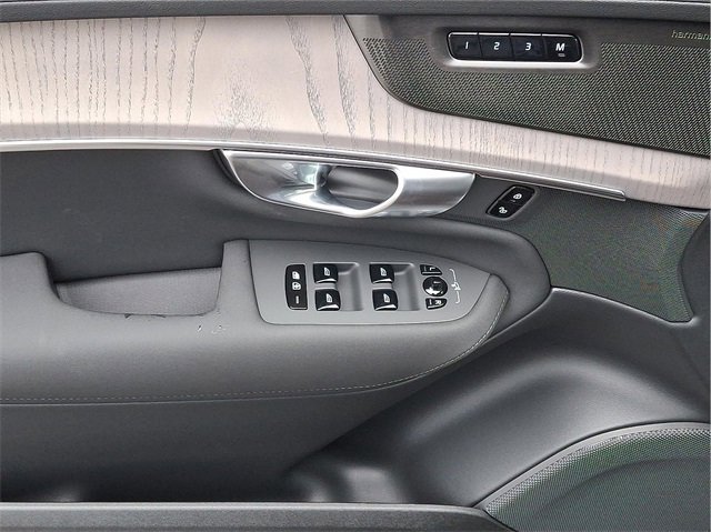 New 2026 Volvo XC90 B6 Ultra image 6