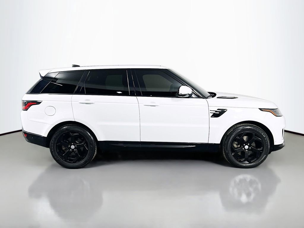 Used 2018 Land Rover Range Rover Sport HSE image 4