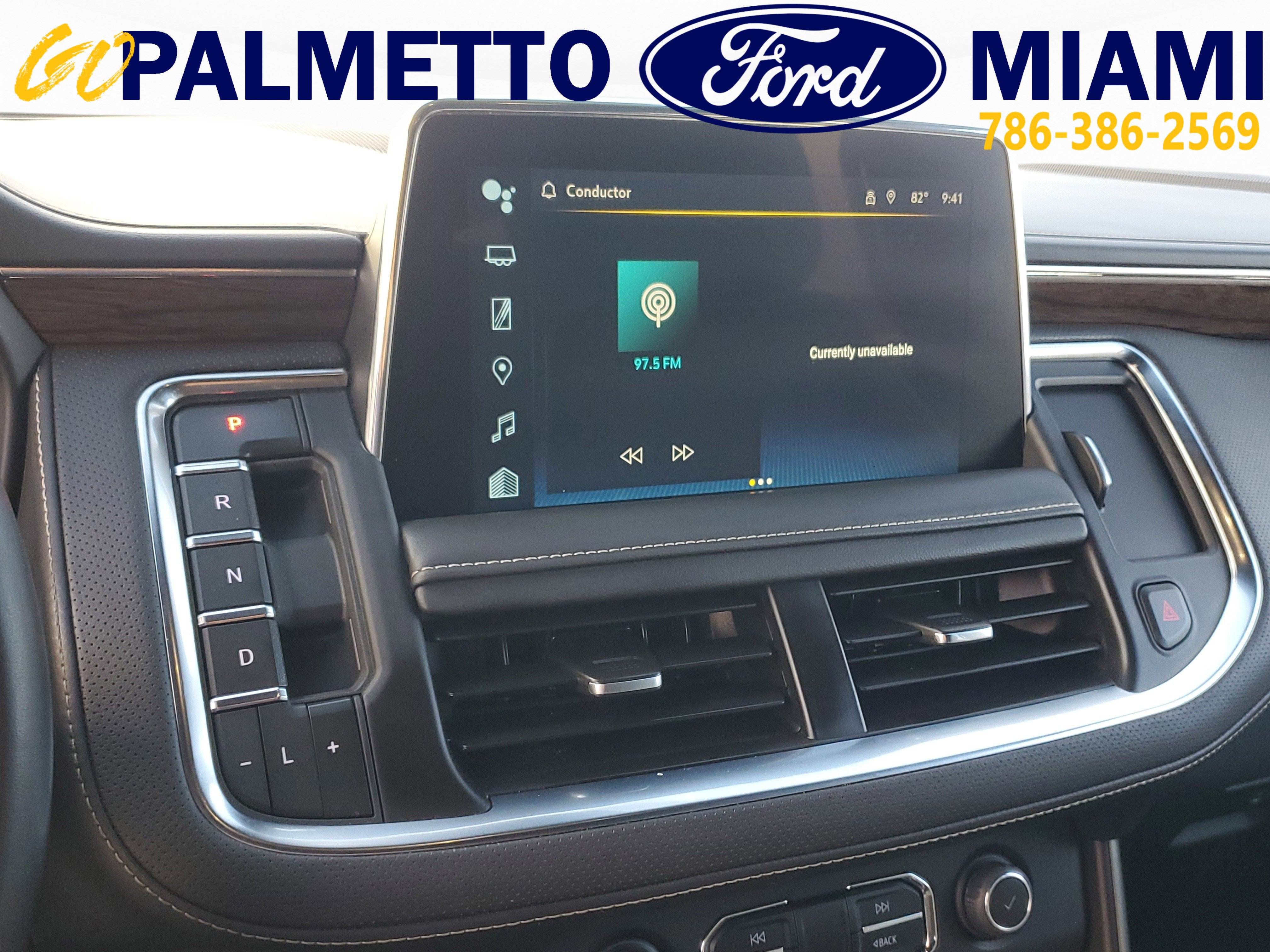 Used 2023 Chevrolet Suburban Premier image 25