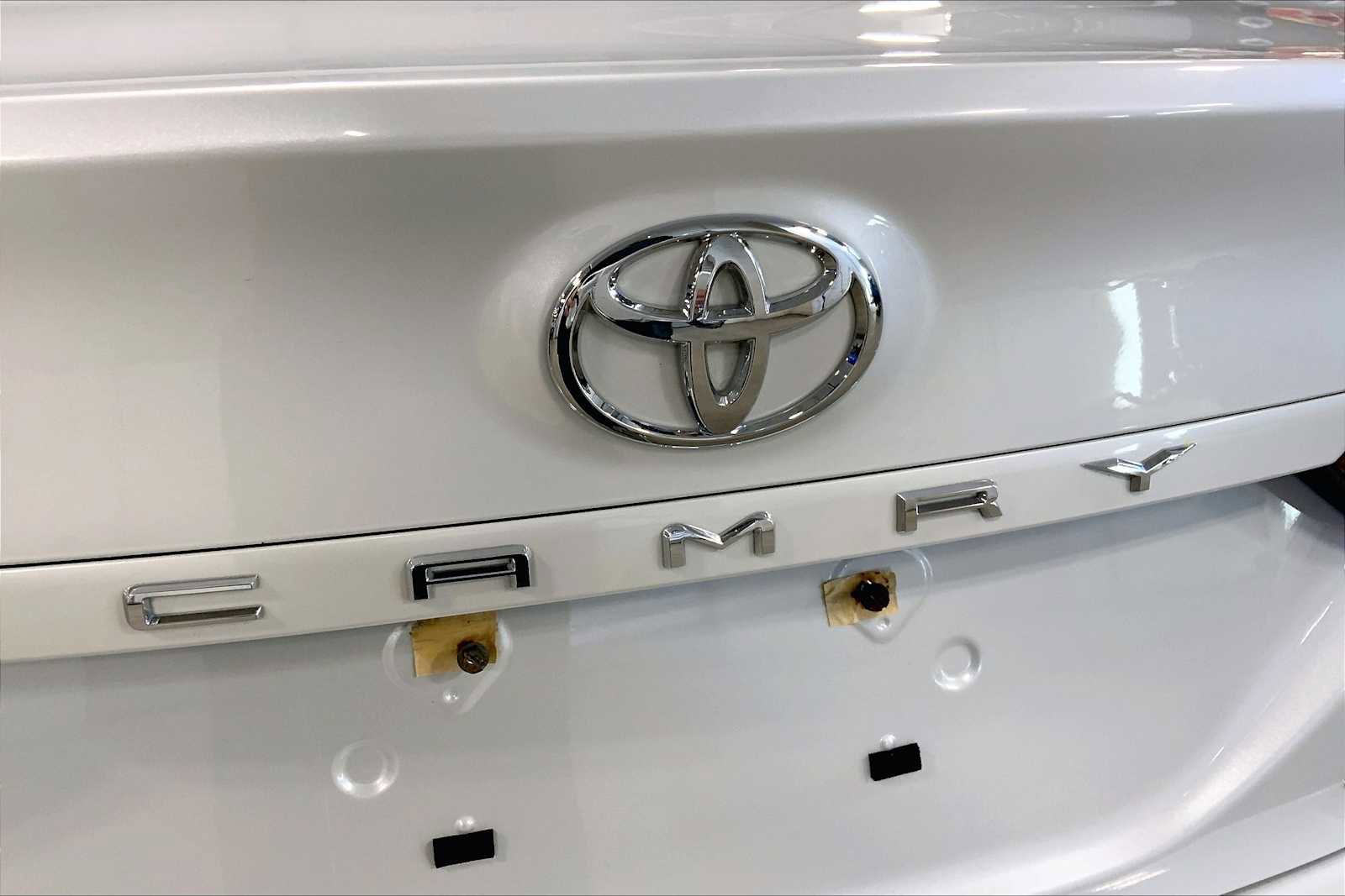 Used 2018 Toyota Camry XLE image 31