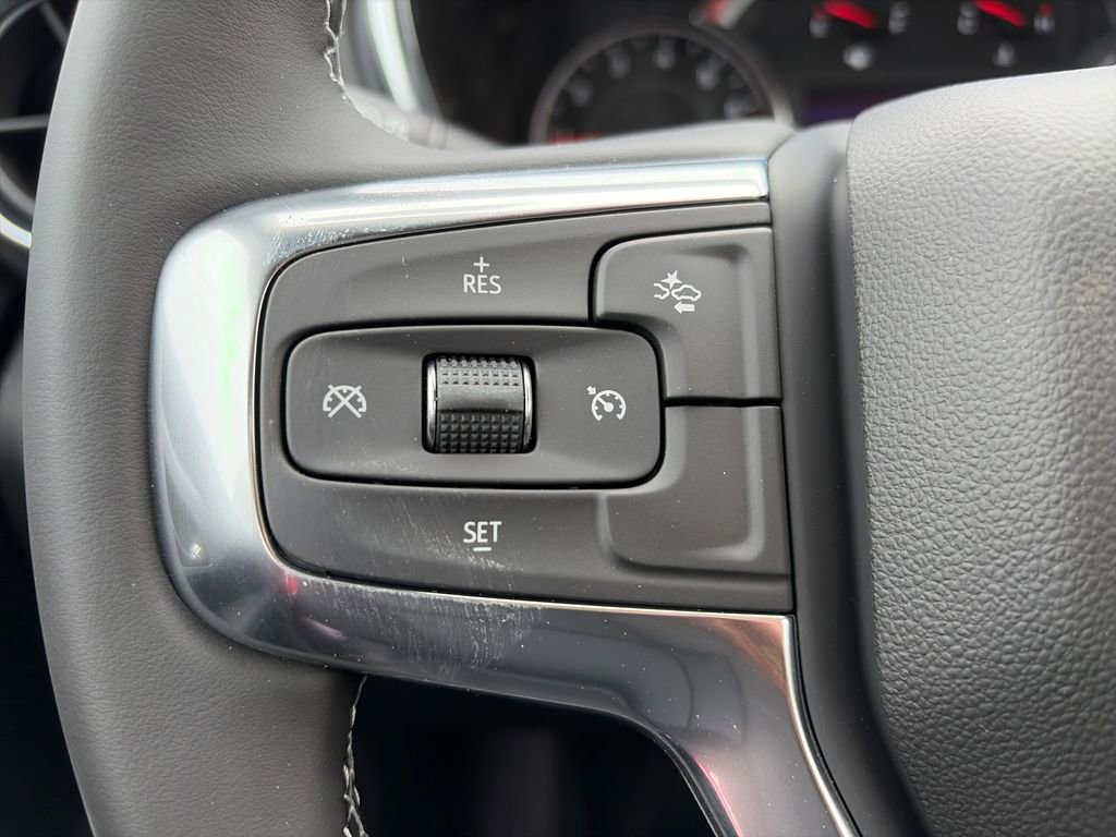 New 2026 Chevrolet Blazer LT w/ Midnight/Sport Edition AWD/4WD image 14