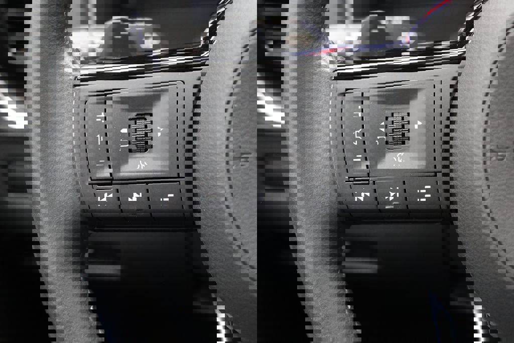 Used 2023 Nissan Rogue Platinum w/ Platinum Premium Package image 21