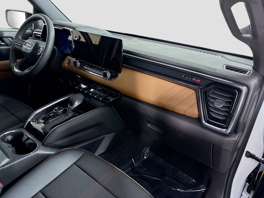 New 2026 GMC Canyon AT4 image 29