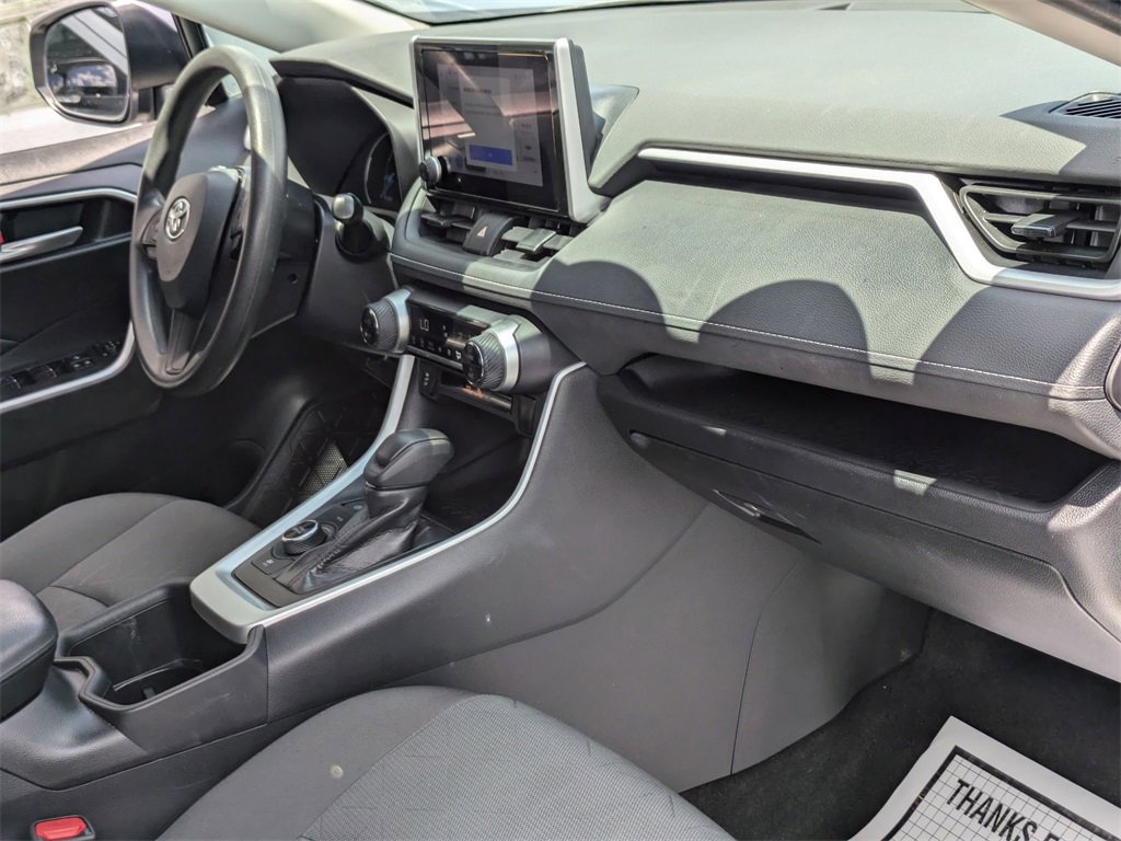 Used 2024 Toyota RAV4 XLE image 31