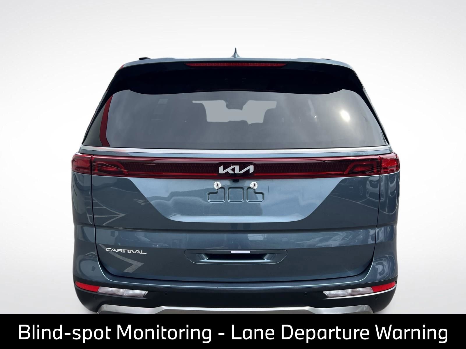 Used 2024 Kia Carnival SX FWD image 8