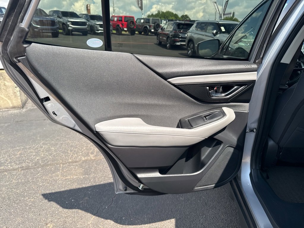 Used 2022 Subaru Outback Premium image 34