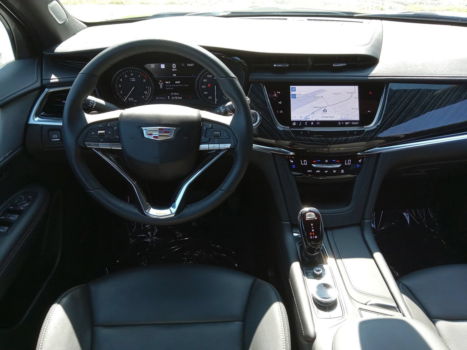 Used 2023 Cadillac XT6 Premium Luxury w/ Technology Package AWD/4WD image 14