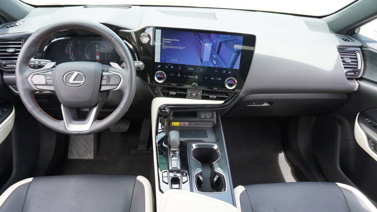 Certified 2022 Lexus NX 350 AWD w/ Vision Package image 27