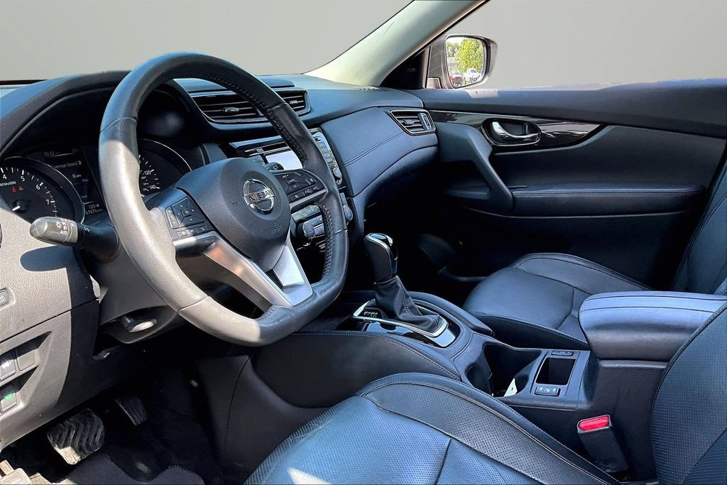 Used 2017 Nissan Rogue SL AWD/4WD image 15