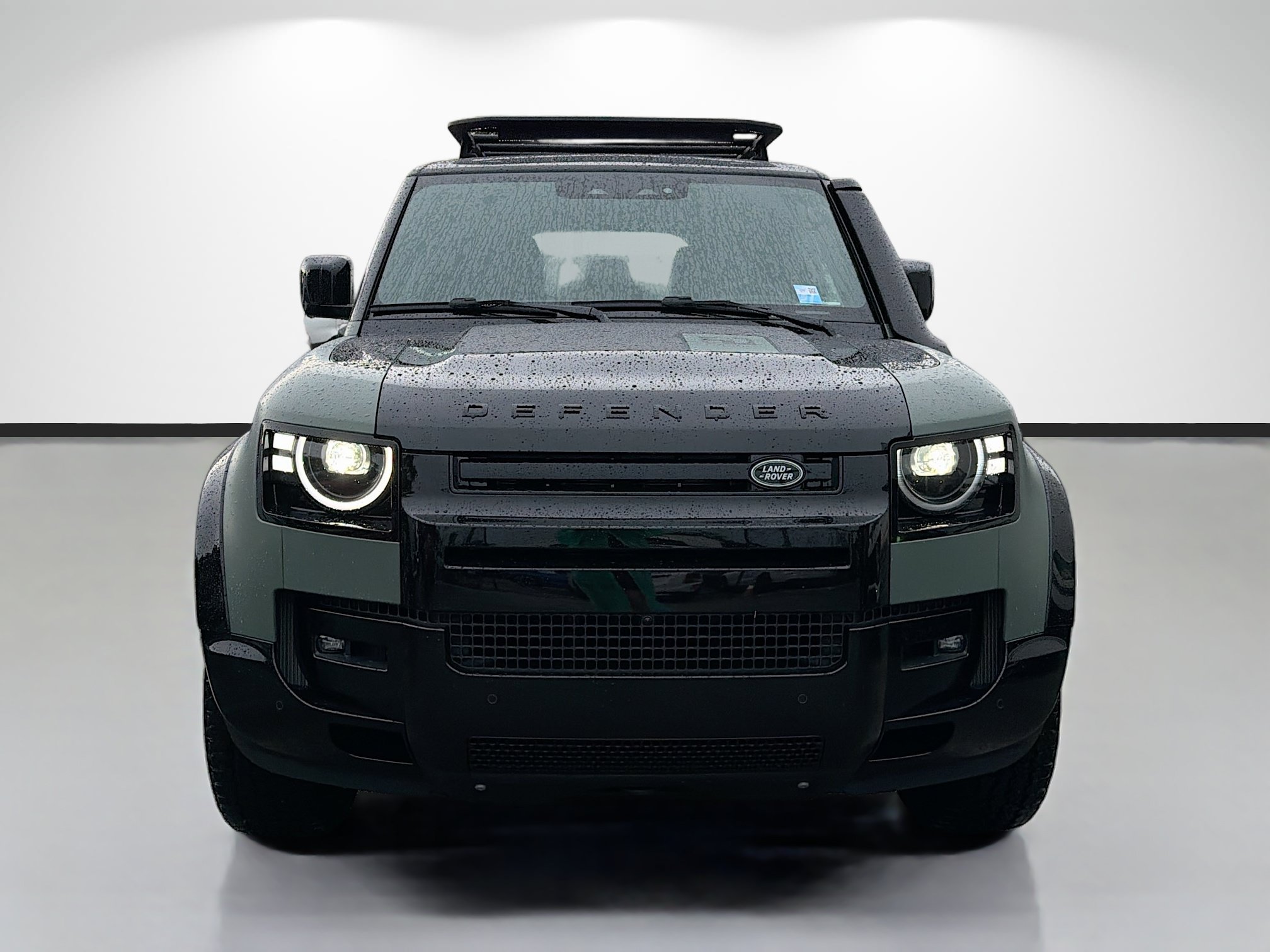 New 2026 Land Rover Defender 110 Trophy Edition AWD/4WD image 8