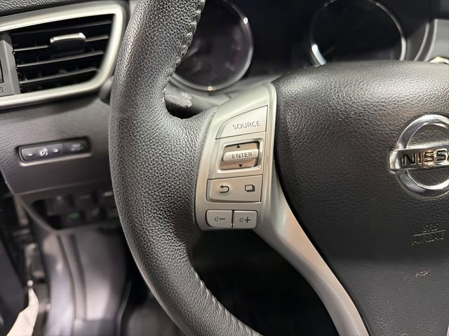 Used 2016 Nissan Rogue SL w/ SL Premium Package image 16