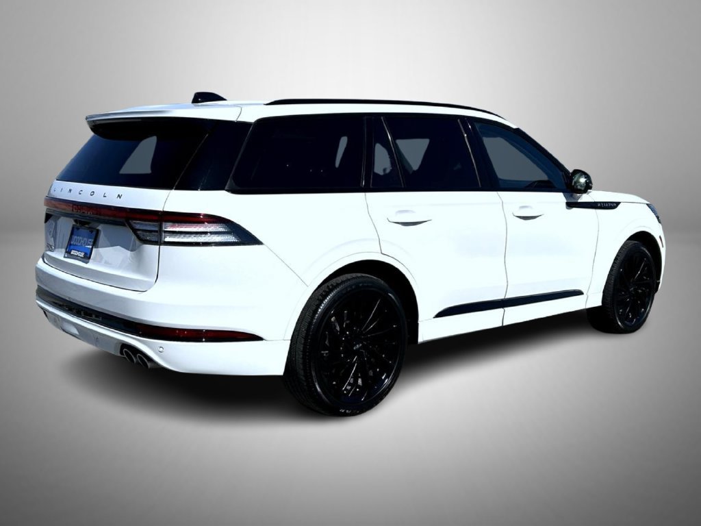 Used 2025 Lincoln Aviator Reserve w/ Equipment Group 201A AWD/4WD image 7