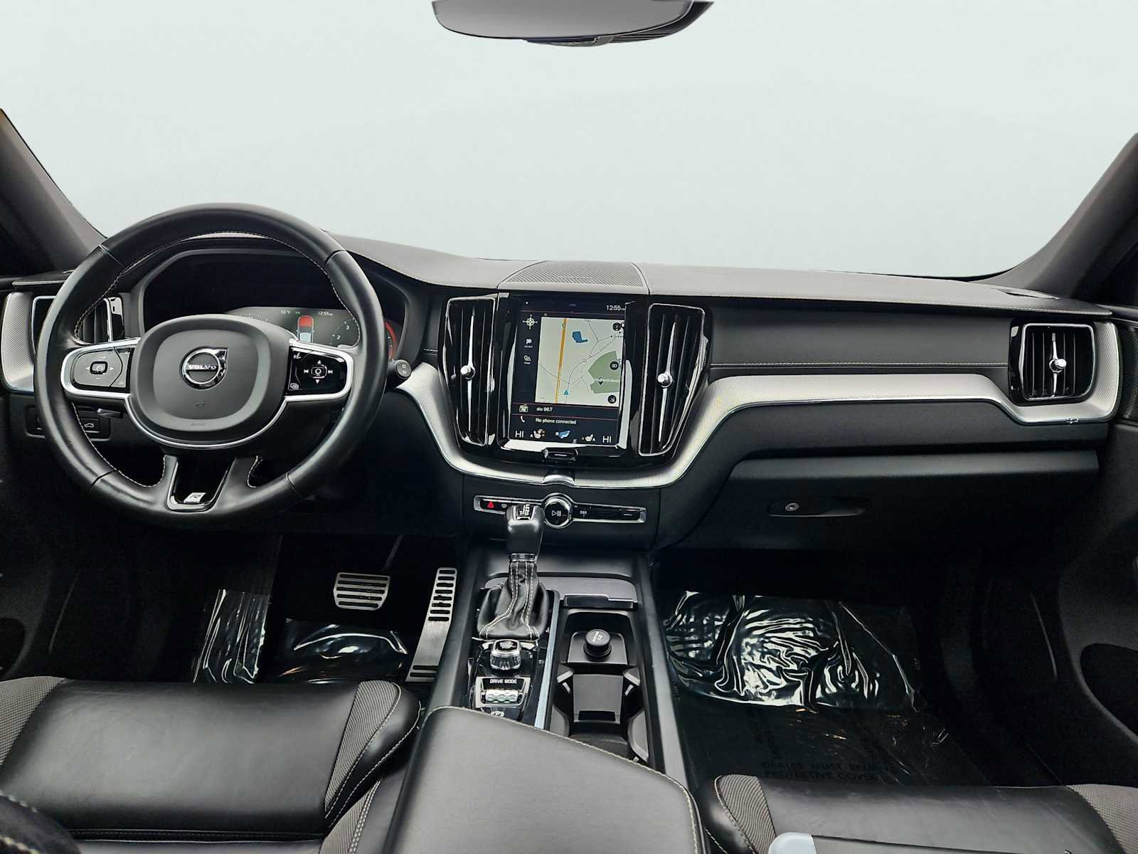 Used 2020 Volvo XC60 T6 R-Design w/ Protection Package Premier image 11