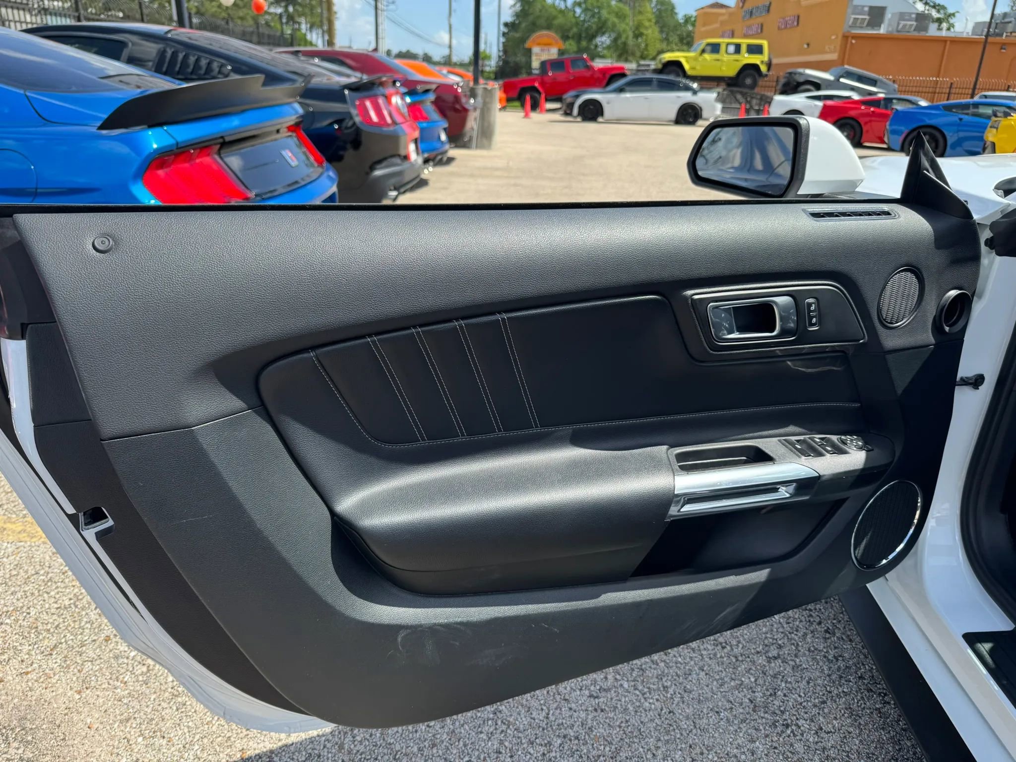 Used 2023 Ford Mustang Premium image 17