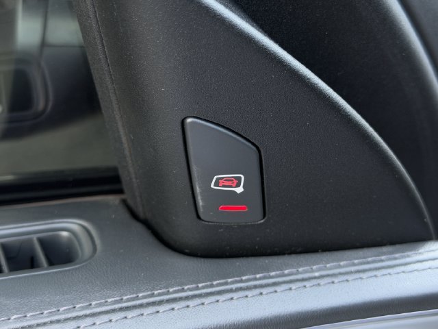 Used 2013 Audi S8 AWD/4WD image 27