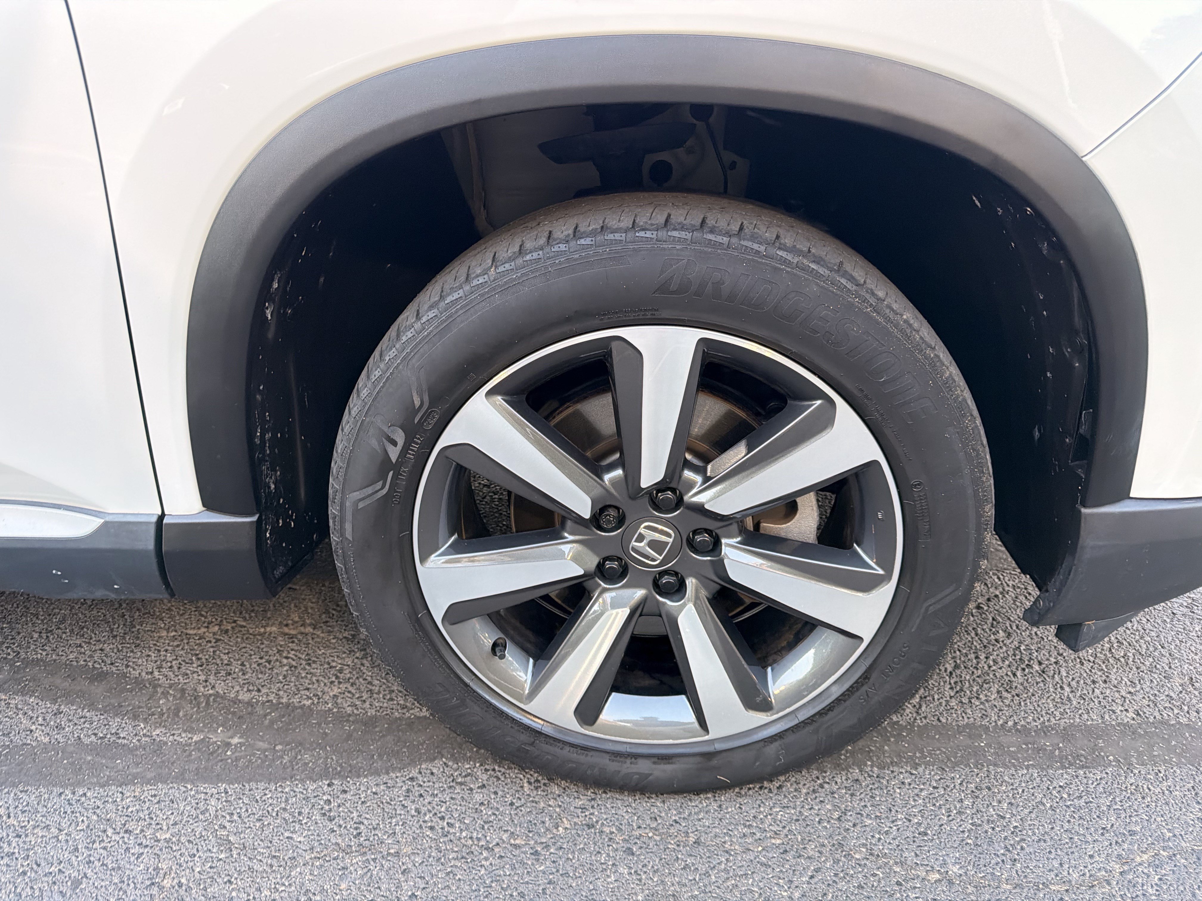 Certified 2023 Honda Pilot Touring image 10