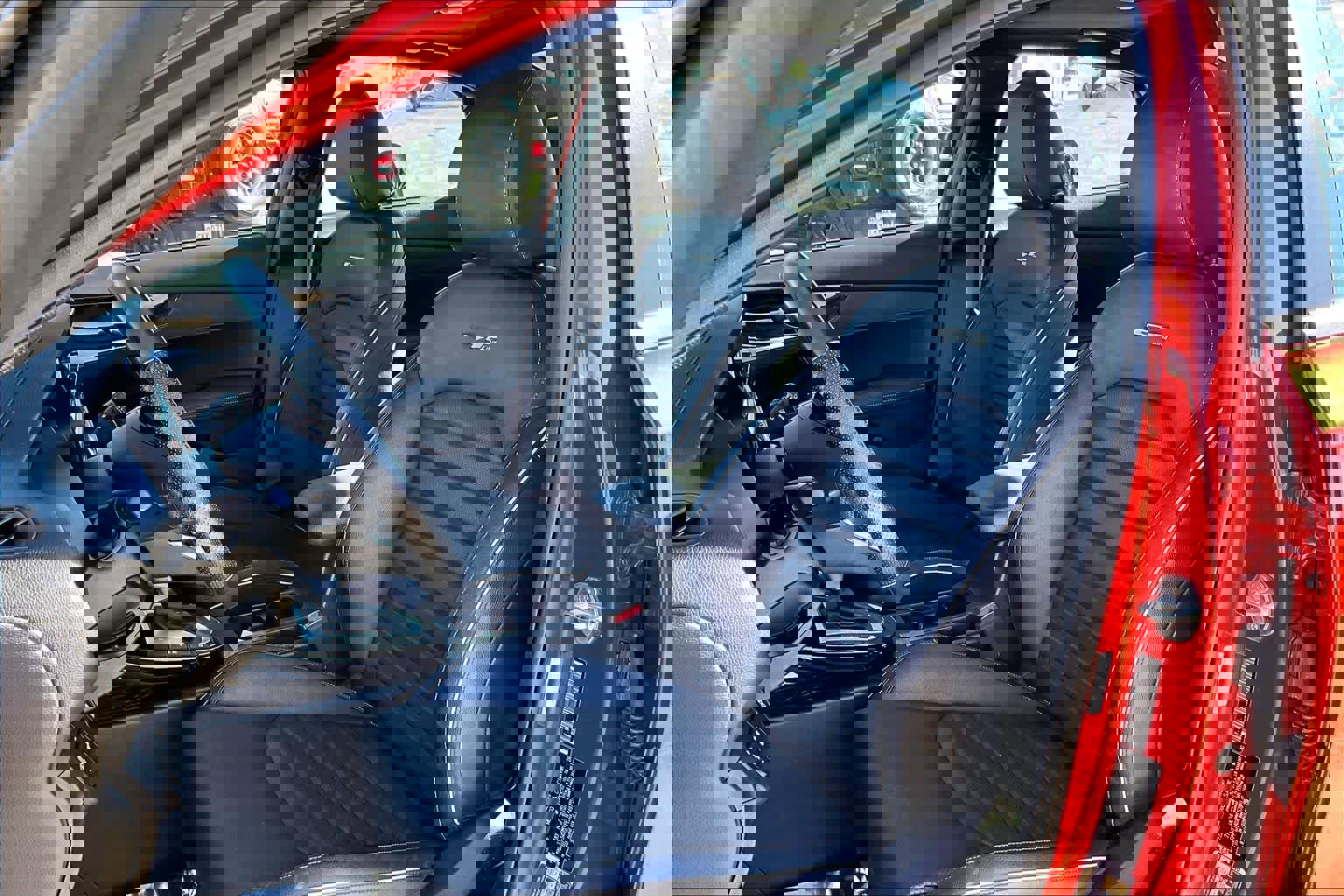 Used 2023 Kia Forte GT-Line w/ GT-Line Premium Package image 7