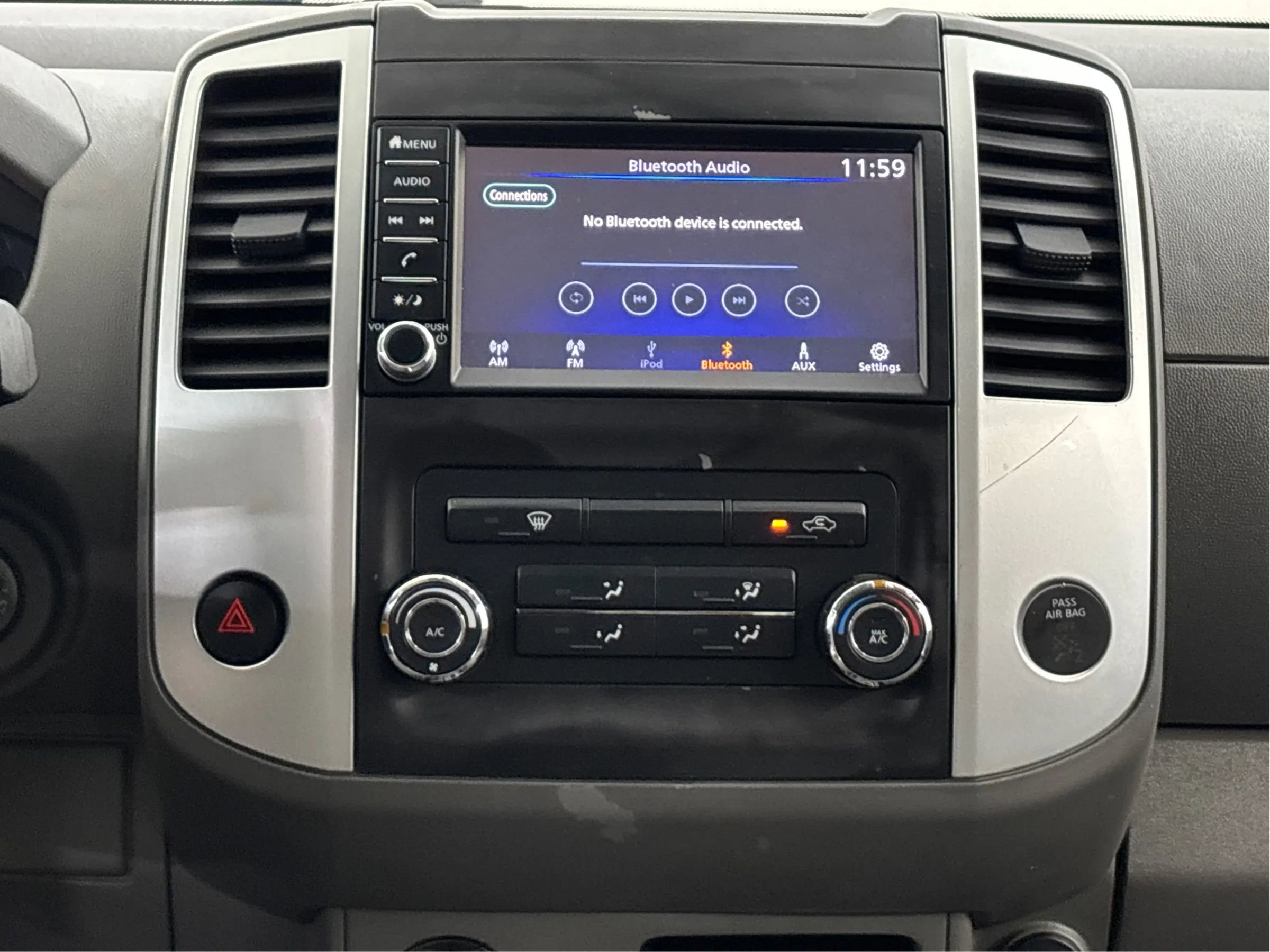 Used 2019 Nissan Frontier S image 19