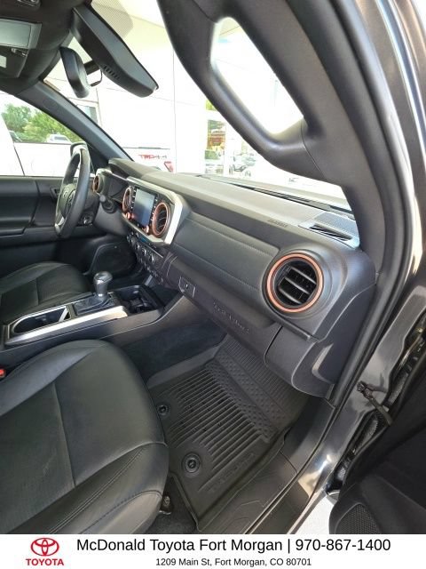 Used 2021 Toyota Tacoma Limited AWD/4WD image 20