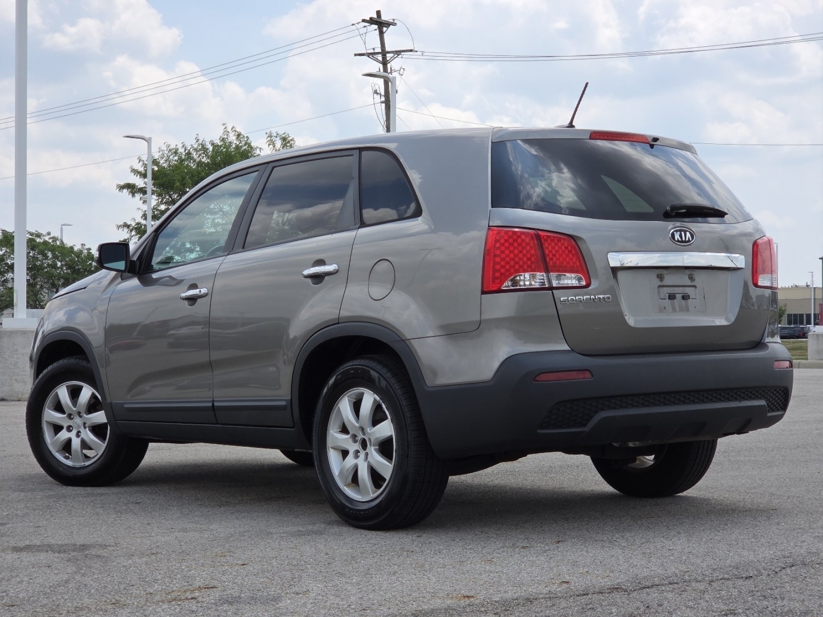 Used 2011 Kia Sorento 2WD image 12