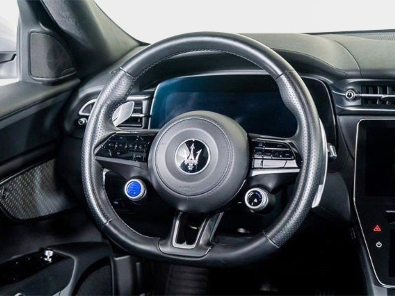 Used 2024 Maserati Grecale GT image 42