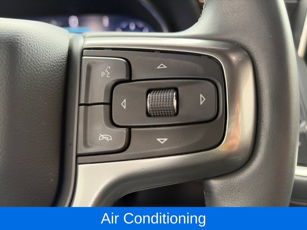 Used 2024 Chevrolet Tahoe Premier AWD/4WD image 15