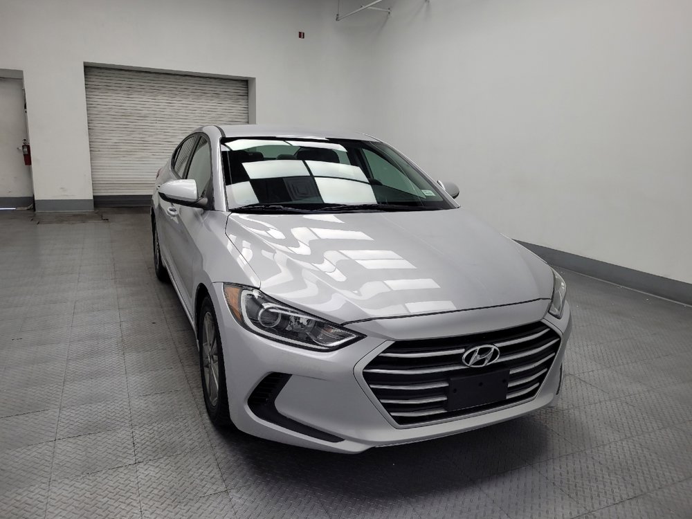 Used 2017 Hyundai Elantra SE image 14