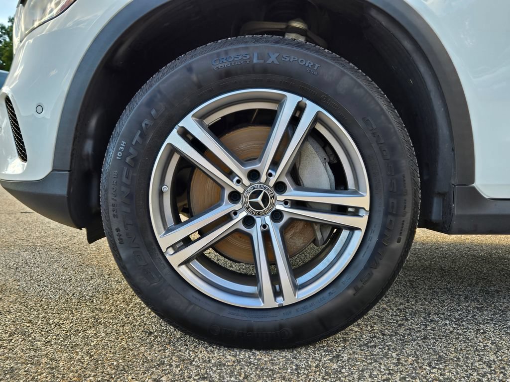 Used 2021 Mercedes-Benz GLC 300 4MATIC image 10