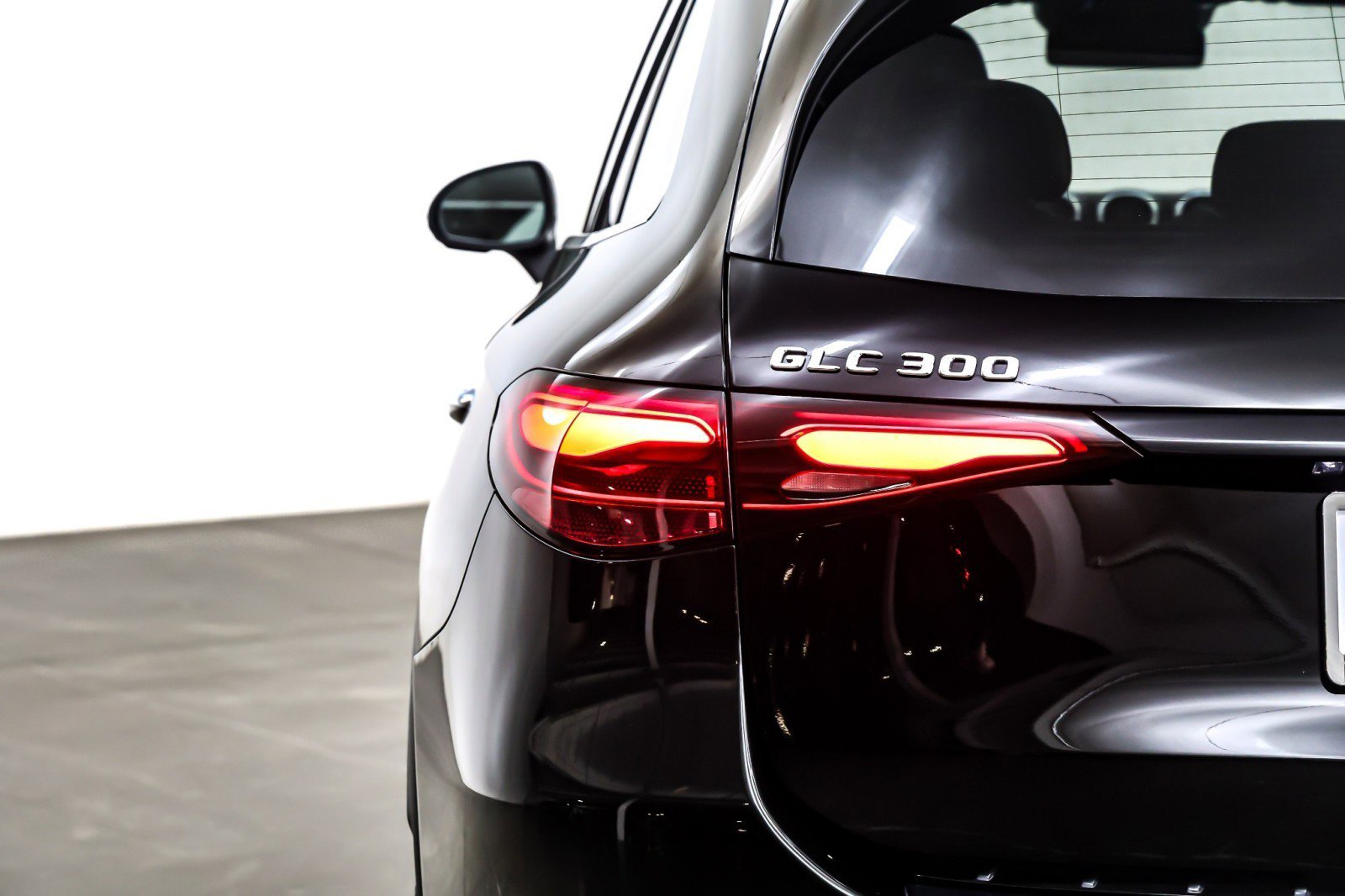 Used 2024 Mercedes-Benz GLC 300 image 16