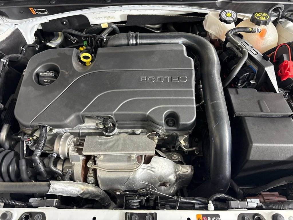 Used 2023 Chevrolet Malibu RS FWD image 39