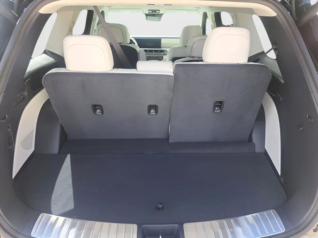 Certified 2026 Hyundai Palisade Calligraphy image 6