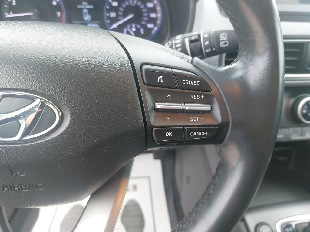 Used 2020 Hyundai Kona SEL FWD image 18