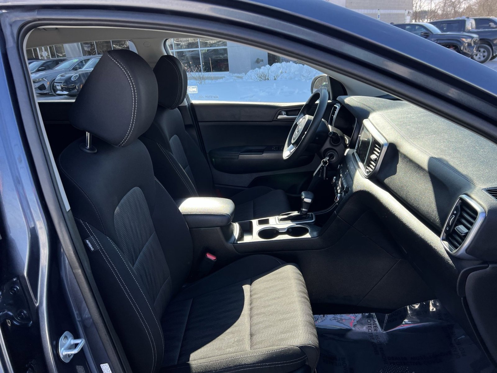 Used 2020 Kia Sportage LX image 24