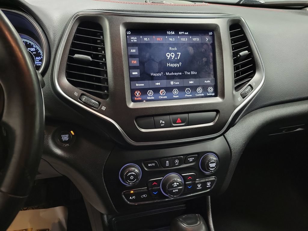Used 2019 Jeep Cherokee Trailhawk w/ Cold Weather Group AWD/4WD image 16