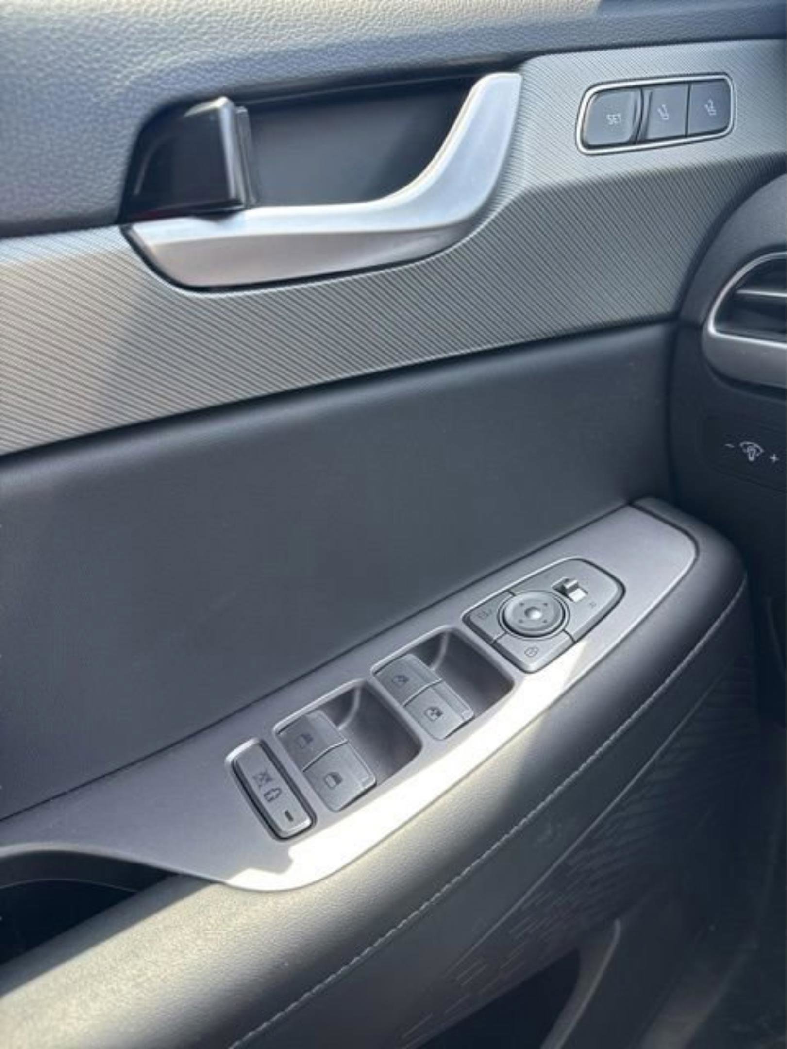Used 2025 Hyundai Palisade SEL FWD image 9
