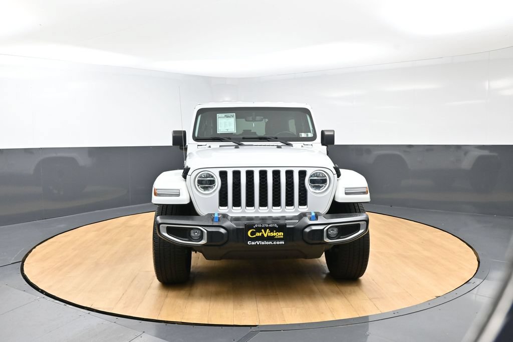 Used 2022 Jeep Wrangler Unlimited Sahara w/ Cold Weather Group AWD/4WD image 6