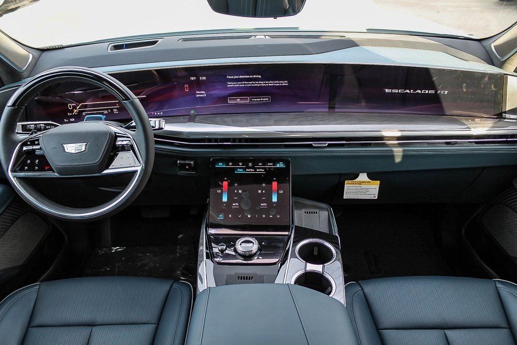 New 2025 Cadillac Escalade IQ Luxury 2 image 12